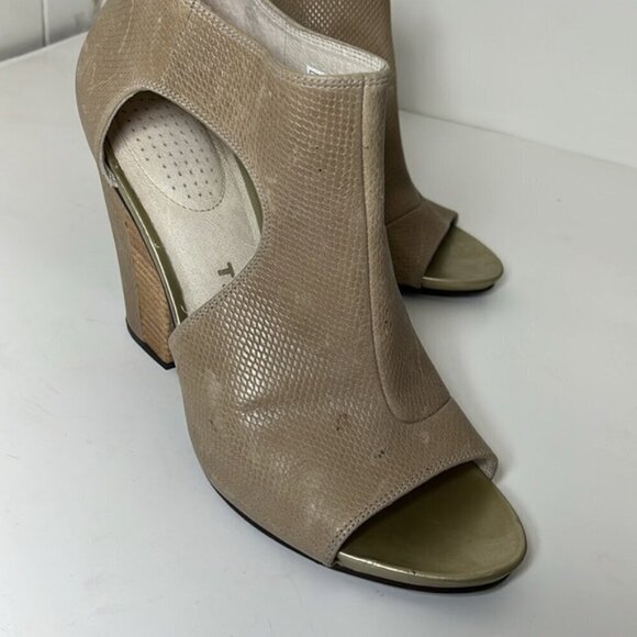 Tsubo t strap heels size 9 - Picture 2 of 6